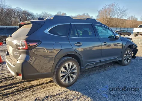 2024 Subaru Outback Touring z USA, uszkodzony, nr VIN 4S4BTGPD3R3182463